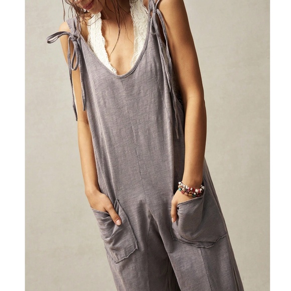 Solid Grey Shoulder tie Loose Fit Straight leg Jumpsuit - Picture 3 of 5